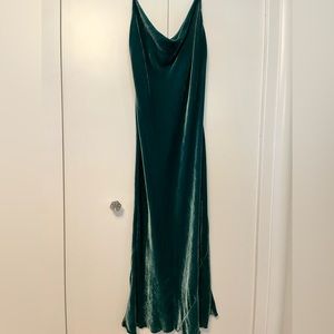 Aritzia Wilfred Canto velvet slip dress